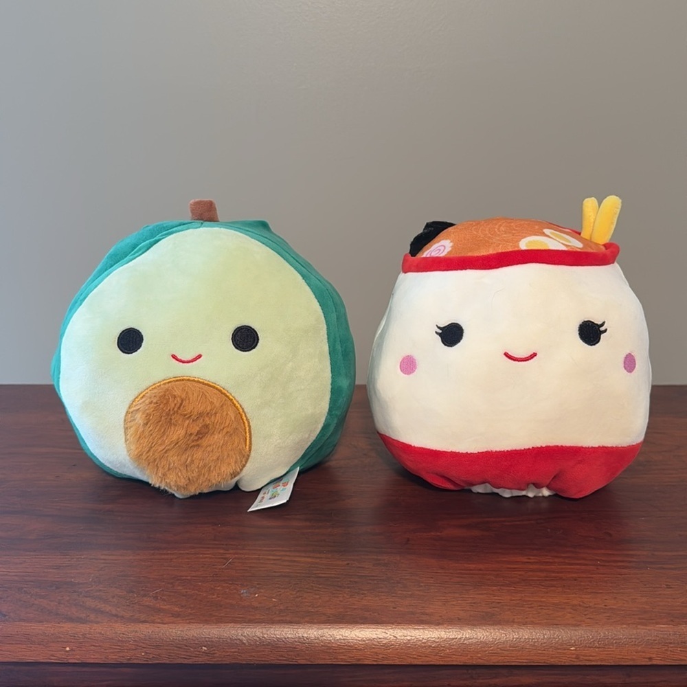 Squishmallows Flip A Mallows bundle of 2 - sushi and avocado